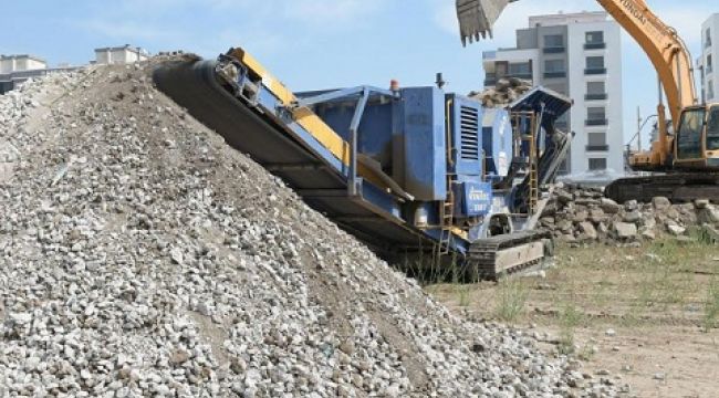 Çiğli'de geri dönüşüm dönemi... Kullanılmayan beton geri dönüştürülüyor!