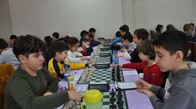 İzelman A.Ş'nin 27. Yılında 450 sporculu satranç turnuvası