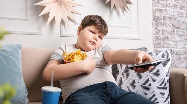 Ergenlik çağında obezite beyin hasarına yol açıyor