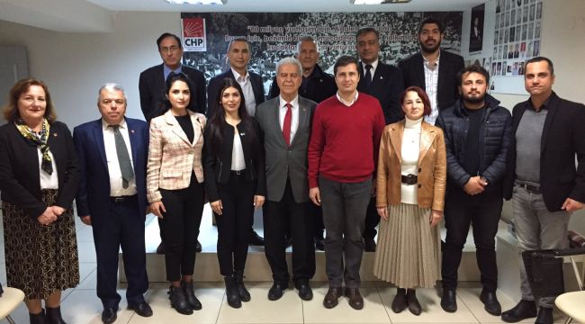 CHP Karabağlar İlçe yönetiminden yeni İl yönetimine tebrik ziyareti!