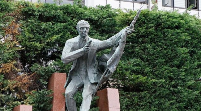 15 Mayıs 1919 yılında ‘İlk kurşun’u atan şehidimiz Hasan Tahsin'in yaşamı...