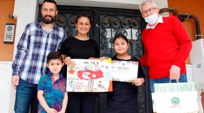 Ödemiş'te 23 Nisan Şiir ve Resim yarışmasının ödülleri verildi