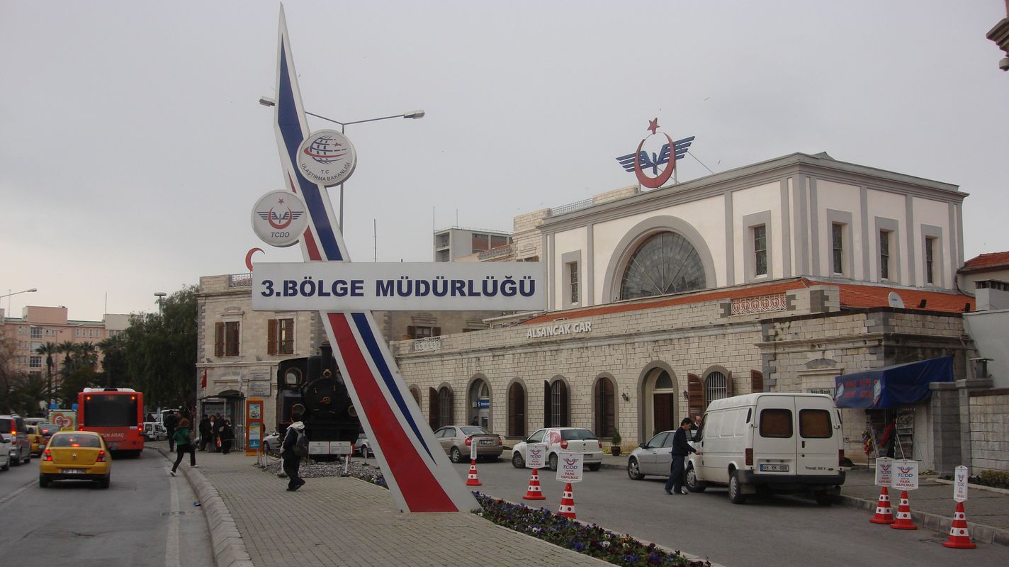 İzmir Alsancak TCDD Kumanda Merkezi'nde Covid-19 şoku!