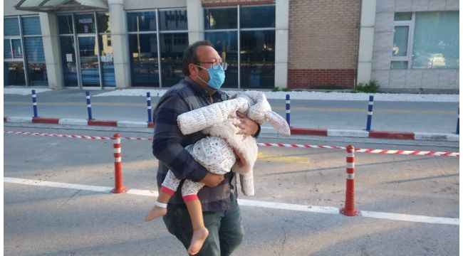 Enkazdan 91 saat sonra kurtarılan minik Ayda taburcu oldu