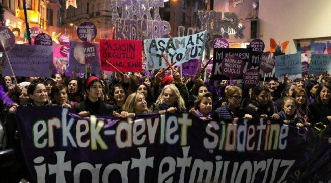 Kadınlar Türkiye'nin dört bir yanında direnişte: Vazgeçmiyoruz!