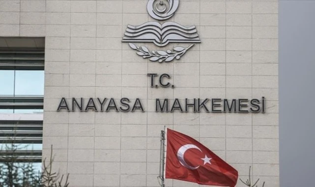 AYM, üç siyasi partinin hukuki varlığını sona erdirdi