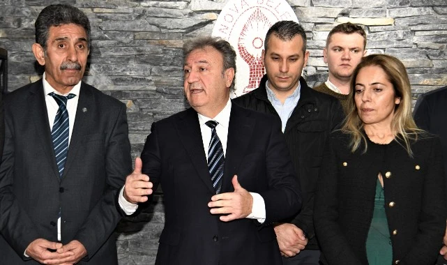 Bornova Belediyesi’nde tüm çalışanları sevindiren sözleşme