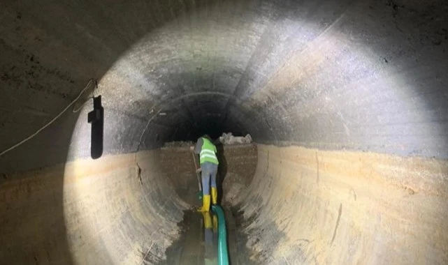 Büyük Kanal’daki temizlik çalışmaları yerin 8 metre altında sürüyor