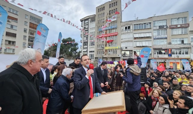 CHP Bornova Belediye Başkan Adayı Ömer Eşki’ye coşkulu karşılama 