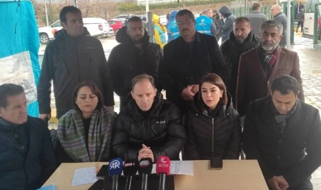 CHP heyeti Erzincan İliç'te: Toprak kaymasının yaşandığı bölgedeki son durumu aktardılar