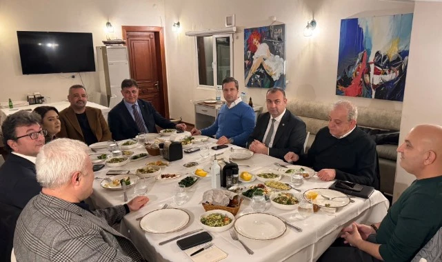 CHP İzmir'de seçim zirvesi