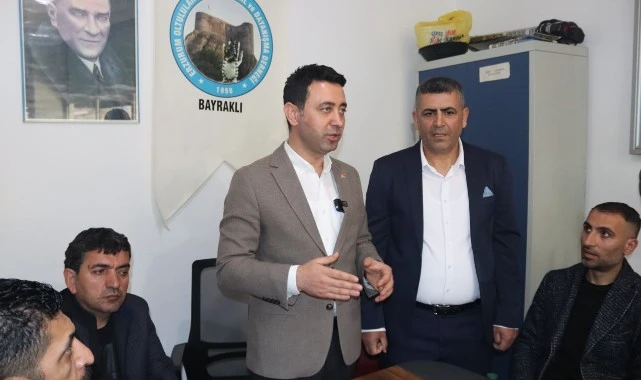 CHP’li İrfan Önal, Bayraklı’yı karış karış geziyor