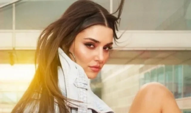 Hande Erçel, cesur tarzıyla sosyal medyayı salladı! Paris Moda Haftası'nda manken gibi salındı