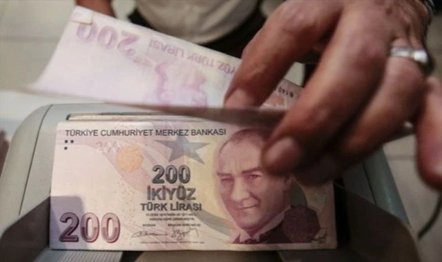  Emekliye seyyanen zam yapılacak mı? AKP'den açıklama geldi