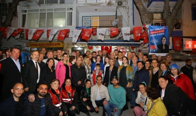 Karabağlar Belediye Başkan Adayı Helil Kınay gün gün, mahalle mahalle dolaşmaya devam ediyor