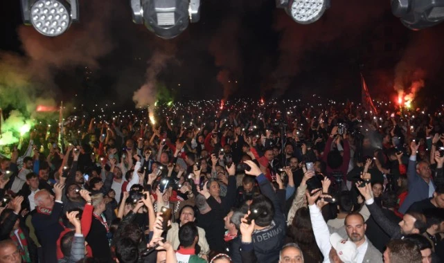 Karşıyaka'dan stat mitingi