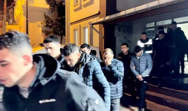 Oturum izinleri biten göçmenlere operasyon