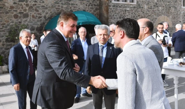 Başkan Tugay yeni dönemin ilk İEKKK toplantısında yol haritasını anlattı