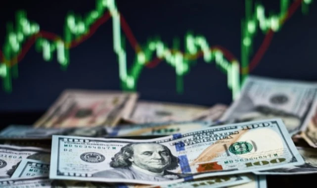 Dolar yeni haftaya rekorla başladı