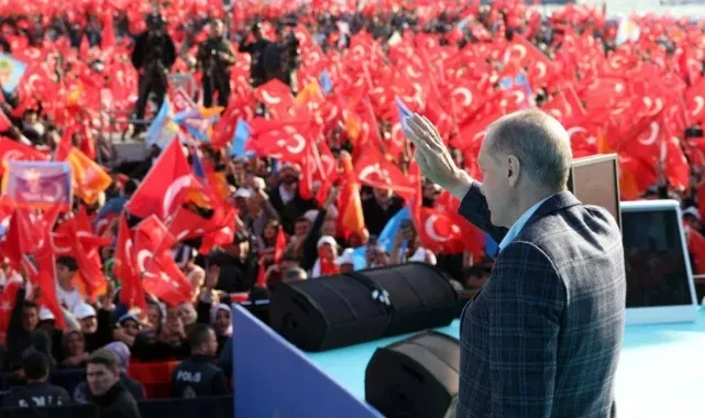AKP anketinden dikkat çeken sonuç: İşte seçmenin verdiği iki kritik mesaj