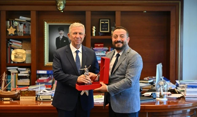 Başkan Turan,  Ankara Büyükşehir Belediye Başkanı  Mansur Yavaş’ı ziyaret etti