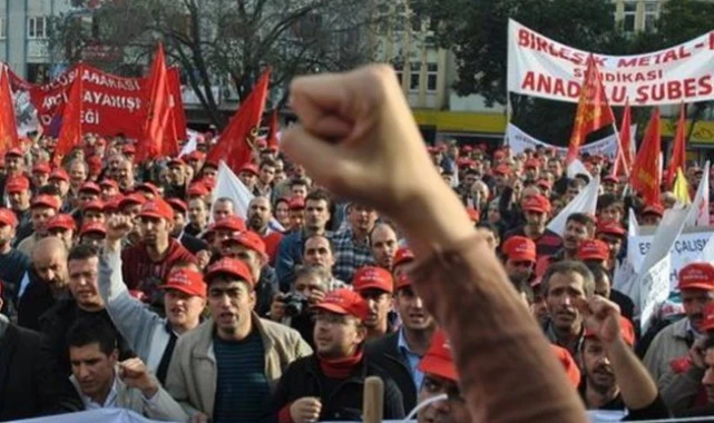 Bayraklı, Çiğli ve Foça'da işçi krizi: İş bırakıyorlar