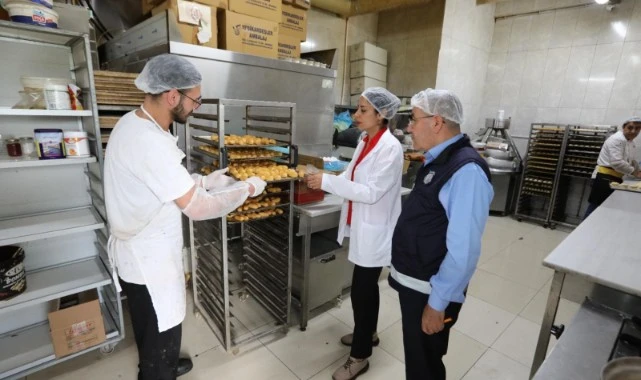Bayraklı'da gıda satışı yapan işletmelere sıkı denetim