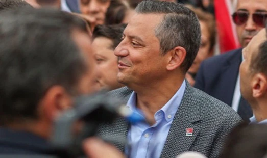 Özgür Özel'den '1 Mayıs' mesajı