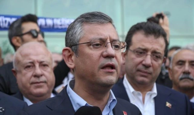 Özgür Özel'den anayasa mesajı: Masadan uzak bir noktadayız