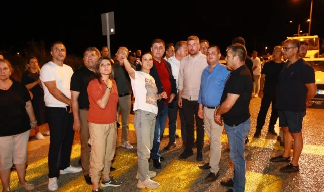 Başkan Tugay, Selçuk'ta yangın bölgesinde incelemelerde bulundu