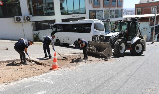 Bayraklı'da yollar yenileniyor 