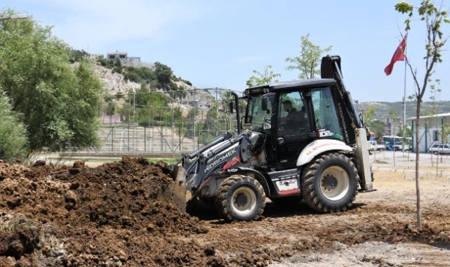 Bornova Belediyesi’nden çiftçiye gübre desteği 