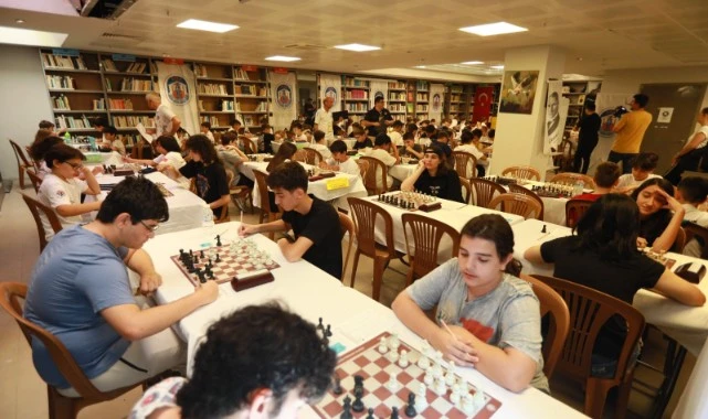 Efes Selçuk’ta satranç heyecanı