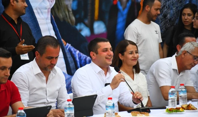Halkçı başkandan Kuyumcular Sokağı için demokrasi şöleni