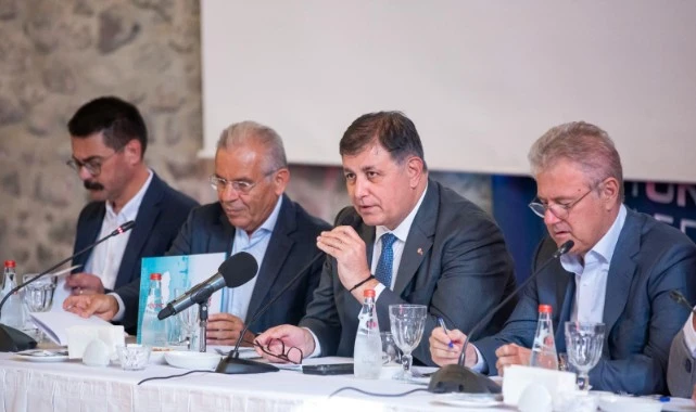 Tugay: Orta gelir grubuna hitap eden mütevazı konutlara ihtiyacımız var