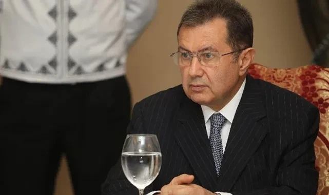 Türkiye'nin En Zengin İsmi Markette Poşet Doldurdu