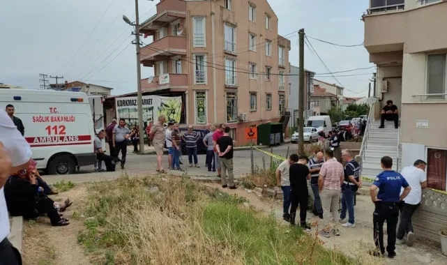 Baba cinnet getirdi, ortalık kan gölüne döndü: Eşini ve çocuğunu pompalı tüfekle adeta katletti