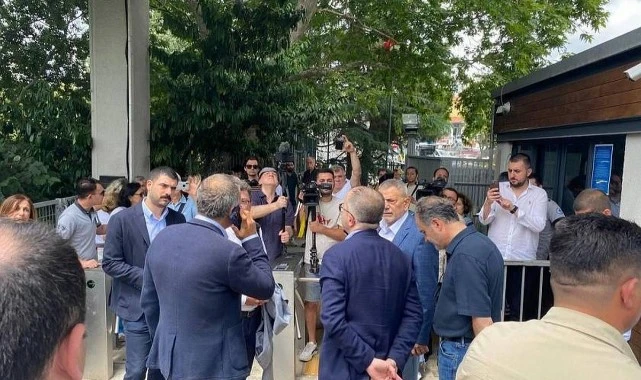 Boğaziçi’nde rezalet büyüyor! Girişte güvenlik içeride çevik kuvvet seddi