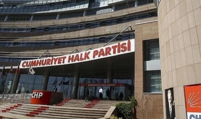 CHP'de Yerel Seçim 'Defterleri' Açıldı: Yüzlerce Kişi Disipline Sevk Edildi