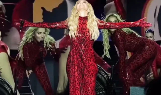 Hadise kapalı giyindi 'Kapalıyım ama yine seksiyim' dedi. Sahne şovu Harbiye'yi salladı