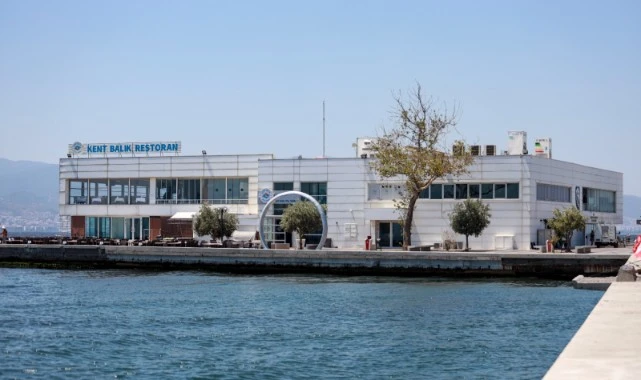 Simge yüzük Karşıyaka Nikah Sarayı’na geri döndü