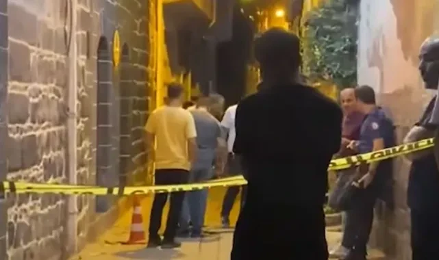 Tahir Elçi'nin eşi Türkan Elçi'ye ait kafeye bombalı ve silahlı saldırı düzenlendi