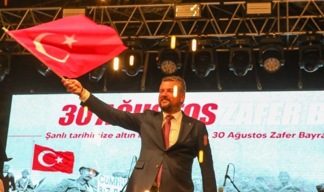 Büyük Zafer’in 102. yılında Buca’da görkemli kutlama