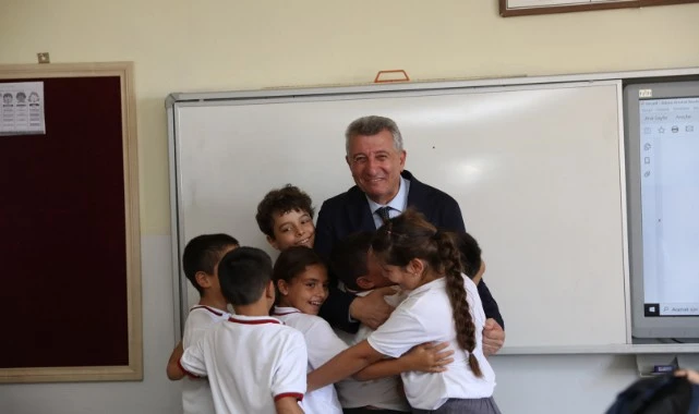 Güzelbahçe Belediyesi’nden Öğrencilere Çanta ve Kırtasiye Desteği