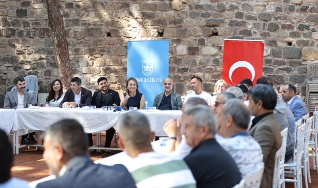 Başkan Mutlu Kadifekale’de muhtarlarla buluştu 