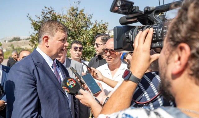 Başkan Tugay’dan SOLOTÜRK açıklaması: “İzmir’in ihmal edilmemesini bekliyoruz”
