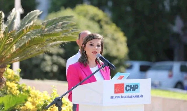 CHP Efes Selçuk İlçe Başkanı İpek Onbaşıoğlu'ndan AKP’ye Sert Eleştiri: "Siyaset Halkla Yapılır, Oturduğu Yerden Değil!"