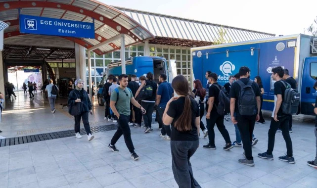 İzmir Büyükşehir Belediyesi üniversitelilere ücretsiz sıcak yemek dağıtıyor