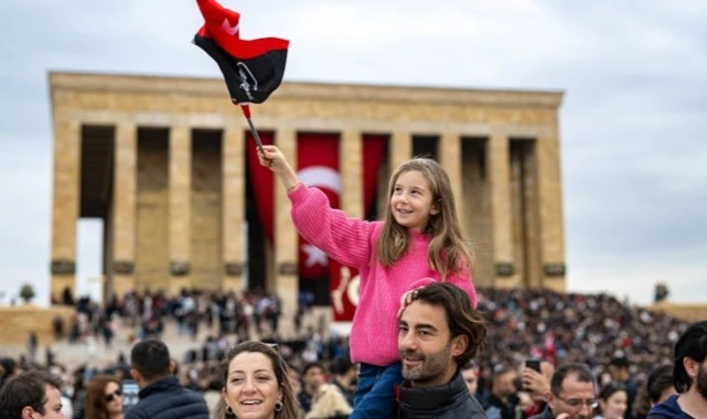 10 Kasım'da Anıtkabir'i kaç kişi ziyaret etti?