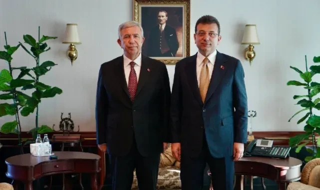 İmamoğlu'ndan Mansur Yavaş'la 'Birlik' Mesajı: 'Tüm Saldırılara Karşı Tek Yumruğuz'